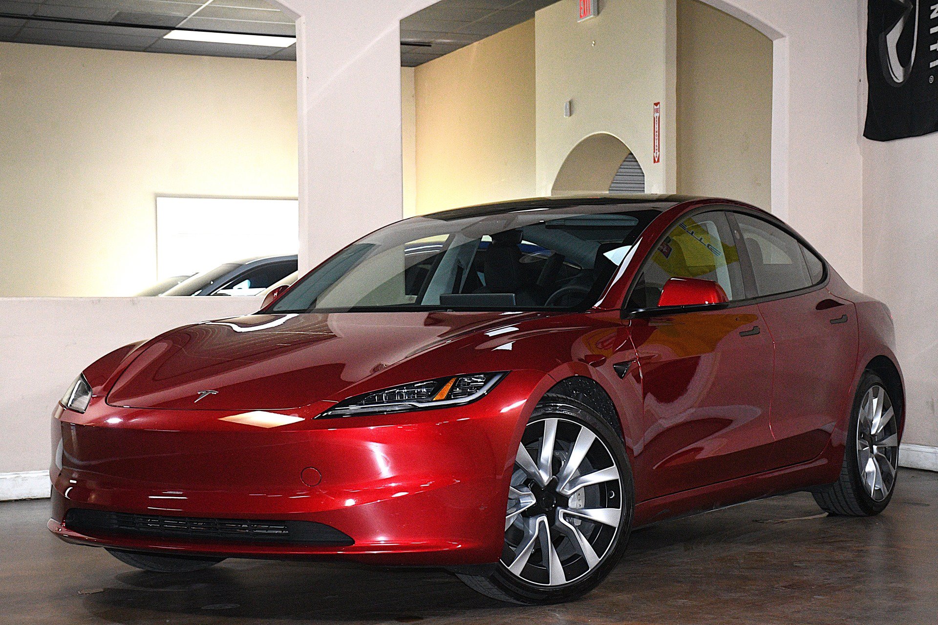 Used 2025 Tesla Model 3 Long Range AWD/4WD image 4