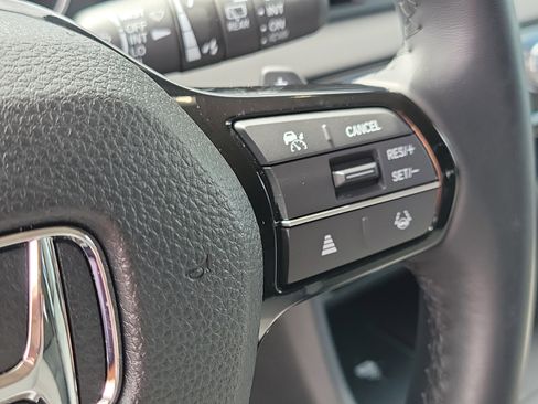 Used 2025 Honda Pilot EX-L image 25