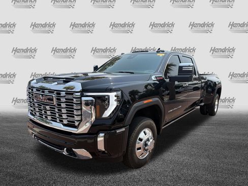 Used 2024 GMC Sierra 3500 Denali w/ Denali Reserve Package AWD/4WD image 5