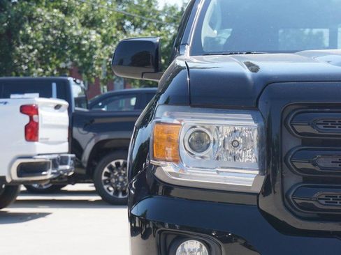 Used 2020 GMC Canyon All Terrain w/ All Terrain X Package AWD/4WD image 9