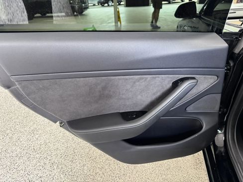 Used 2019 Tesla Model 3 Mid Range RWD image 27