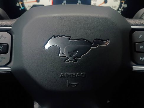 Used 2024 Ford Mustang Premium image 5