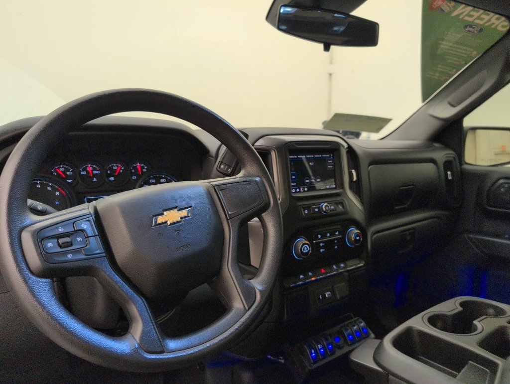 Used 2025 Chevrolet Silverado 1500 W/T w/ WT Value Package RWD image 7