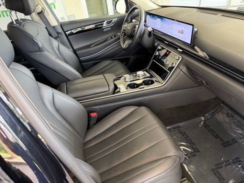 Used 2025 Genesis GV80 2.5T Standard AWD/4WD image 24