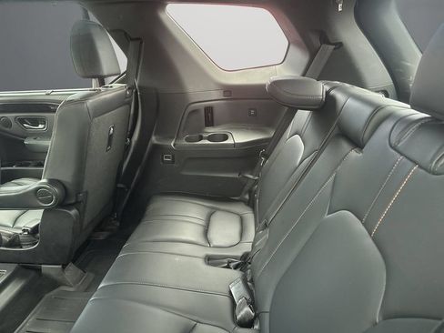 Used 2024 Honda Pilot TrailSport image 14