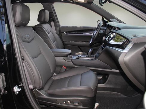 New 2025 Cadillac XT6 Premium Luxury image 19