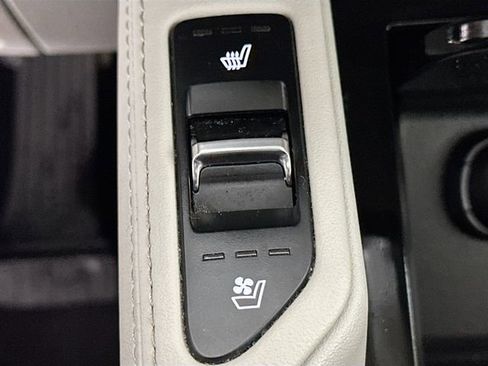 Used 2022 Kia Telluride EX w/ EX Premium Package AWD/4WD image 19