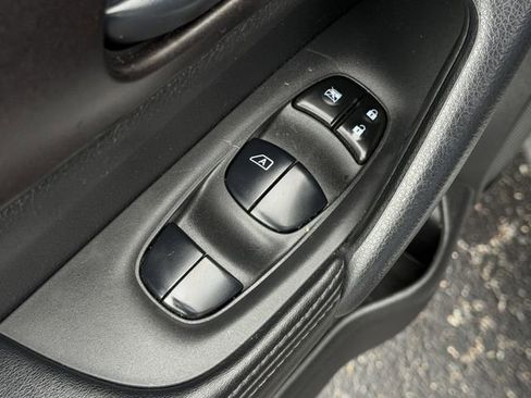 Used 2021 Nissan Rogue Sport S FWD image 23