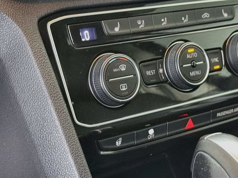 Used 2019 Volkswagen Atlas SEL R-Line FWD image 26