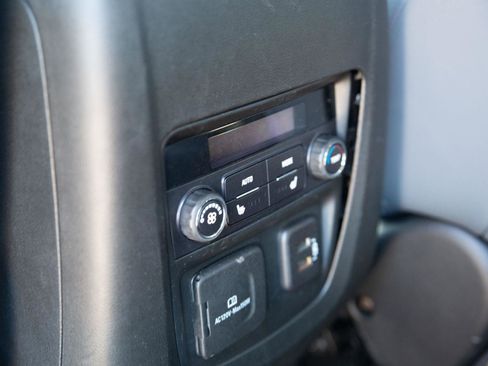 Used 2024 Buick Enclave Premium image 22