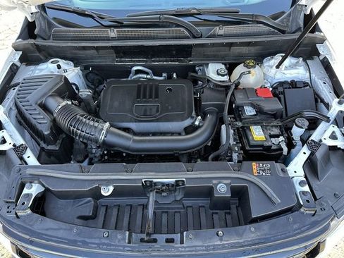 Used 2023 GMC Acadia SLE w/ Driver Convenience Package image 31