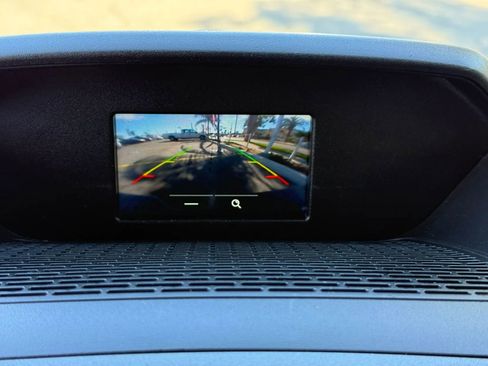 Used 2018 Ford Transit 150 130 Low Roof w/ Exterior Upgrade Package image 19