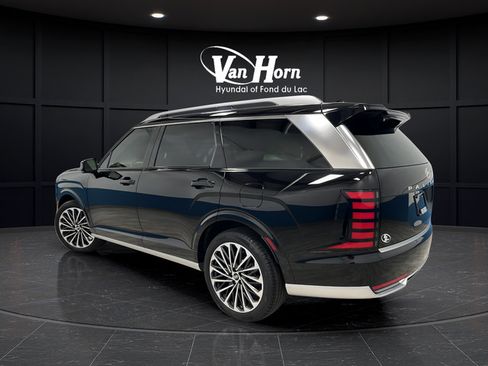 Used 2026 Hyundai Palisade Calligraphy AWD/4WD image 5