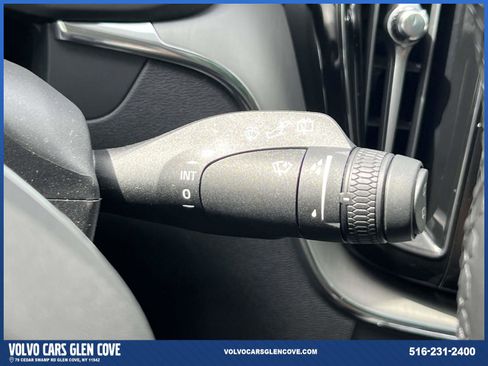 Certified 2025 Volvo XC60 B5 Core w/ Protection Package Premier image 24