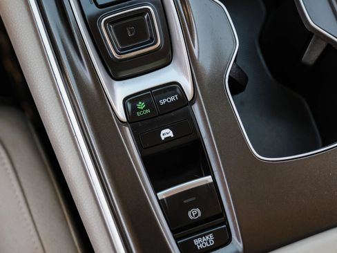 Used 2018 Honda Accord EX image 29