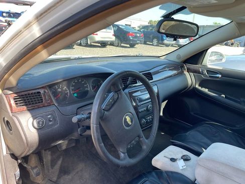 Used 2012 Chevrolet Impala LT FWD image 4