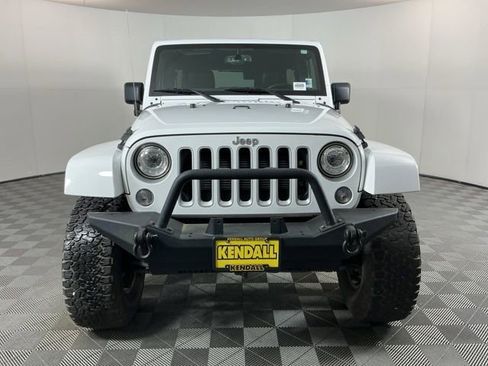 Used 2017 Jeep Wrangler Unlimited Sahara w/ Connectivity Group image 2
