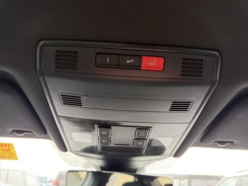 Used 2023 Volkswagen Jetta Sport image 18