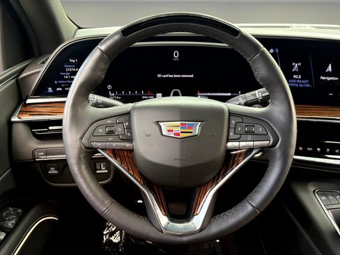 Certified 2024 Cadillac Escalade ESV Premium Luxury RWD image 19