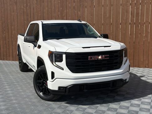 Used 2024 GMC Sierra 1500 Elevation image 11