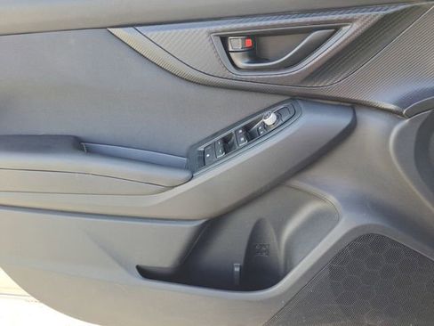 Used 2023 Subaru Crosstrek 2.0i Premium image 14