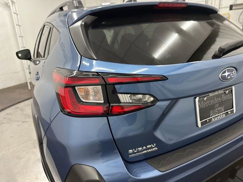 Used 2024 Subaru Crosstrek 2.0i Premium image 29