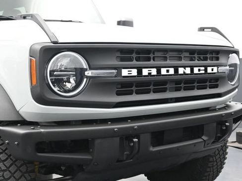 Certified 2021 Ford Bronco Black Diamond w/ Sasquatch Package AWD/4WD image 33