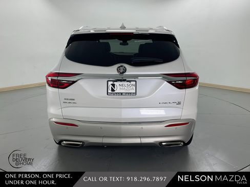 Used 2018 Buick Enclave Avenir w/ Avenir Technology Package image 7