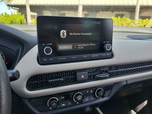 Used 2023 Honda HR-V LX image 23