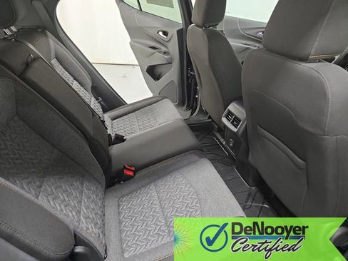 Used 2022 Chevrolet Equinox LT w/ LPO, Floor Liner Package image 11