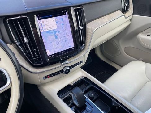 Used 2023 Volvo XC60 B5 Plus w/ Climate Package image 16