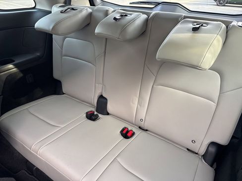 New 2026 Nissan Pathfinder SL image 15