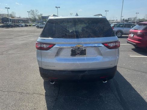 Used 2020 Chevrolet Traverse LT w/ LPO, Floor Liner Package image 9