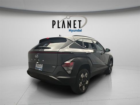 Certified 2025 Hyundai Kona SEL image 7