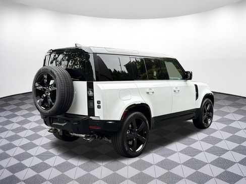 New 2026 Land Rover Defender 110 X-Dynamic SE AWD/4WD image 9