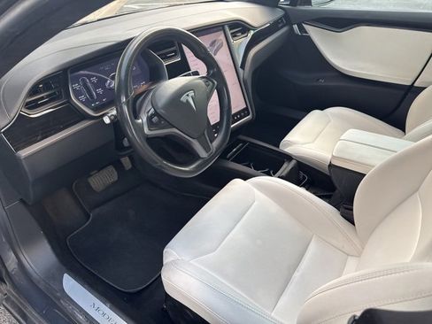 Used 2019 Tesla Model S 75D image 6