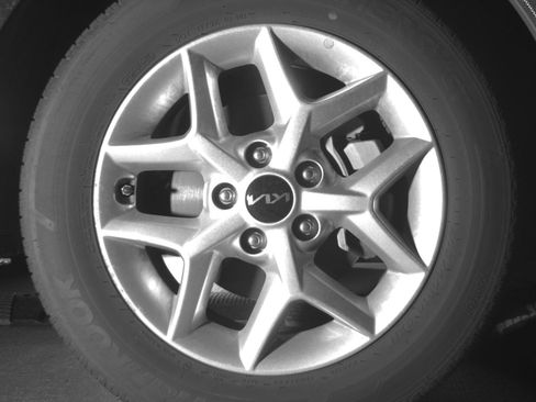 Used 2025 Kia Soul FWD image 13