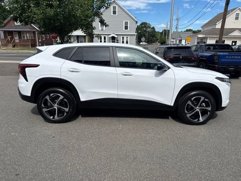 Used 2024 Chevrolet Trax RS w/ Driver Confidence Package FWD image 5