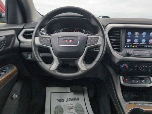 Used 2023 GMC Acadia SLE w/ Driver Convenience Package image 10