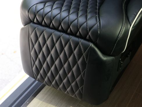 Used 2021 Mercedes-Benz Sprinter 3500 image 51