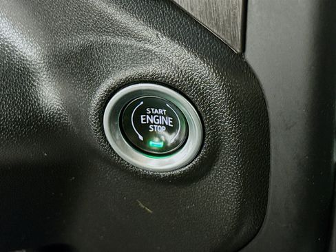 Used 2021 GMC Sierra 2500 AT4 w/ AT4 Preferred Package image 19