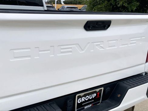 Used 2024 Chevrolet Silverado 2500 LT AWD/4WD image 31