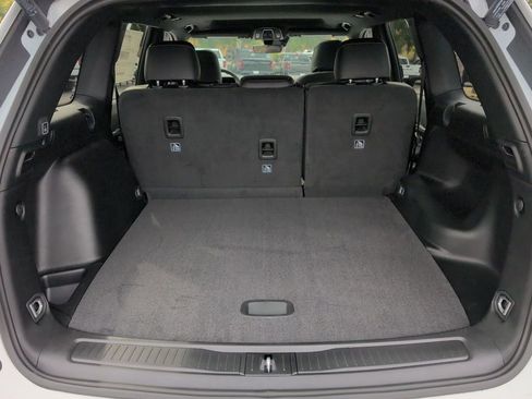 New 2026 Jeep Grand Cherokee Altitude image 25