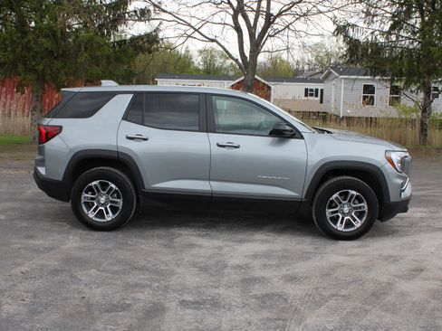Used 2026 GMC Terrain Elevation AWD/4WD image 4