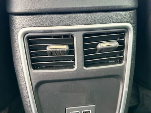Used 2023 Chrysler 300 Touring w/ Sport Appearance Package RWD image 19