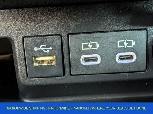 Used 2023 Toyota Highlander L image 29