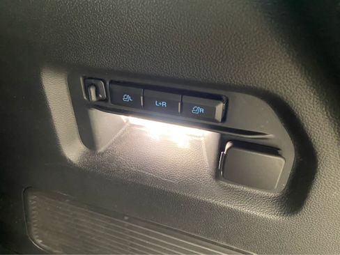 Used 2024 Ford Explorer Limited w/ Limited Technology Package image 8