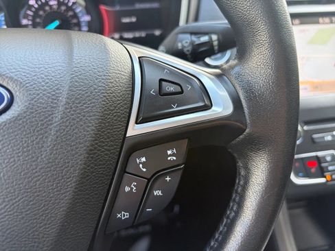 Used 2018 Ford Fusion Energi SE FWD image 31