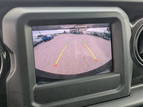 Used 2021 Jeep Wrangler Unlimited Sport image 32