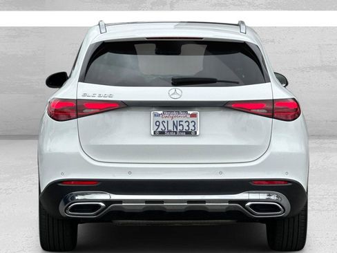 Certified 2025 Mercedes-Benz GLC 300 image 5